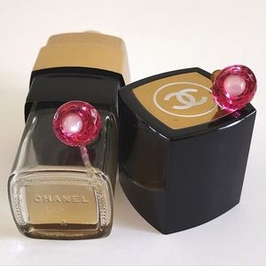 *Vintage Pink Glass Screwback Earrings